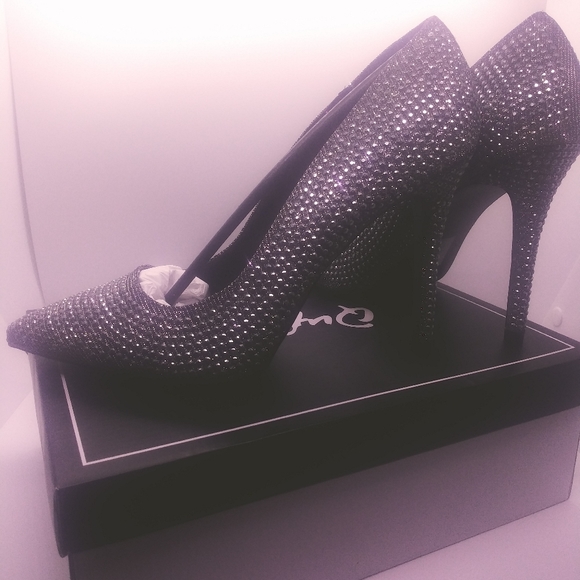 Heels 8.5 - Picture 5 of 5